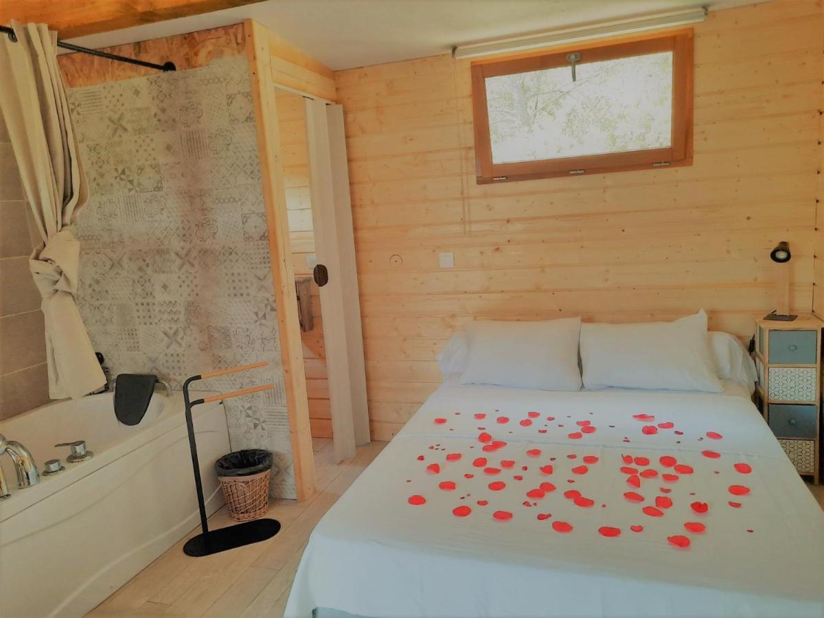 Cabane Dans Les Arbres "La Kaz Aux Cigales" Cuers Ngoại thất bức ảnh