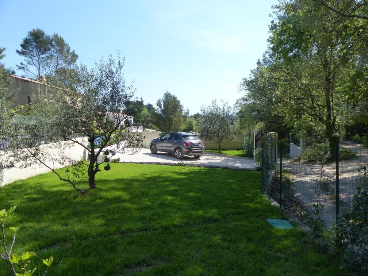 Cabane Dans Les Arbres "La Kaz Aux Cigales" Cuers Ngoại thất bức ảnh